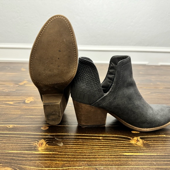 Grey Ankle Booties - Picture 3 of 4